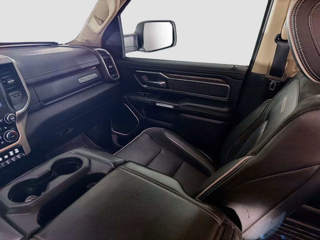 Used 2019 RAM 1500 Laramie AWD/4WD image 25