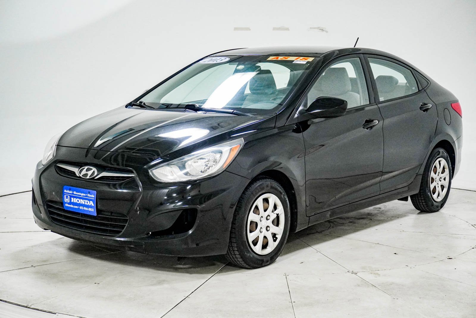 Used 2013 Hyundai Accent GLS image 3