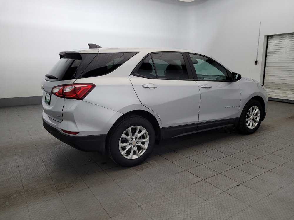 Used 2020 Chevrolet Equinox LS w/ LS Convenience Package AWD/4WD image 10
