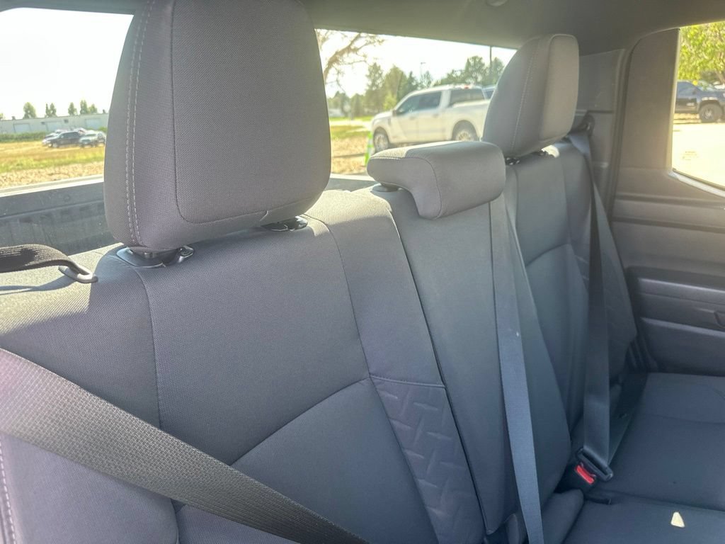 Used 2025 Toyota Tacoma SR5 AWD/4WD image 24