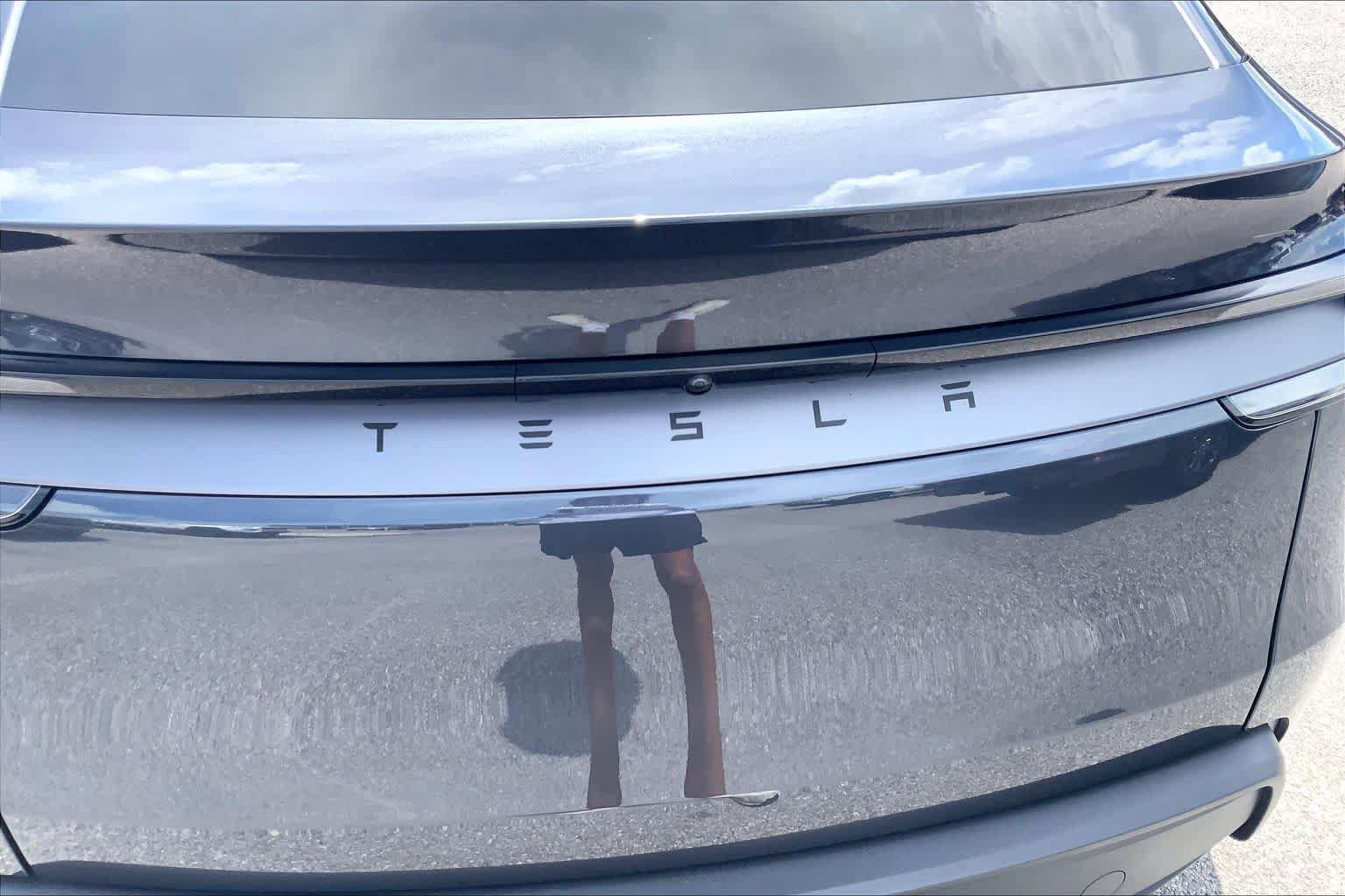 Used 2026 Tesla Model Y 2WD image 29