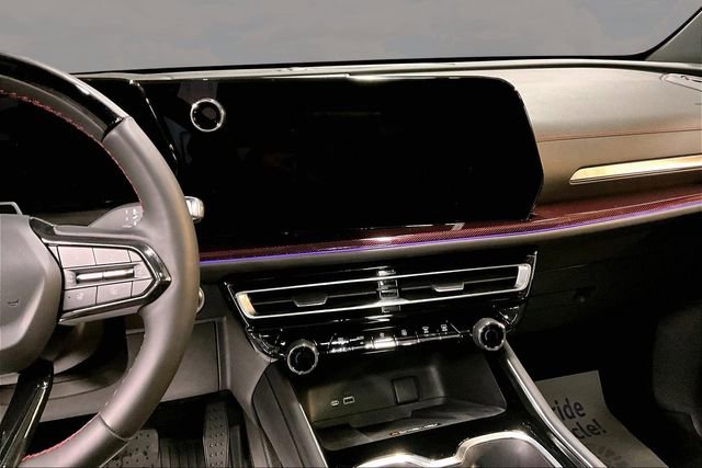 Used 2024 Chevrolet Traverse RS w/ LPO, Floor Liner Package image 9