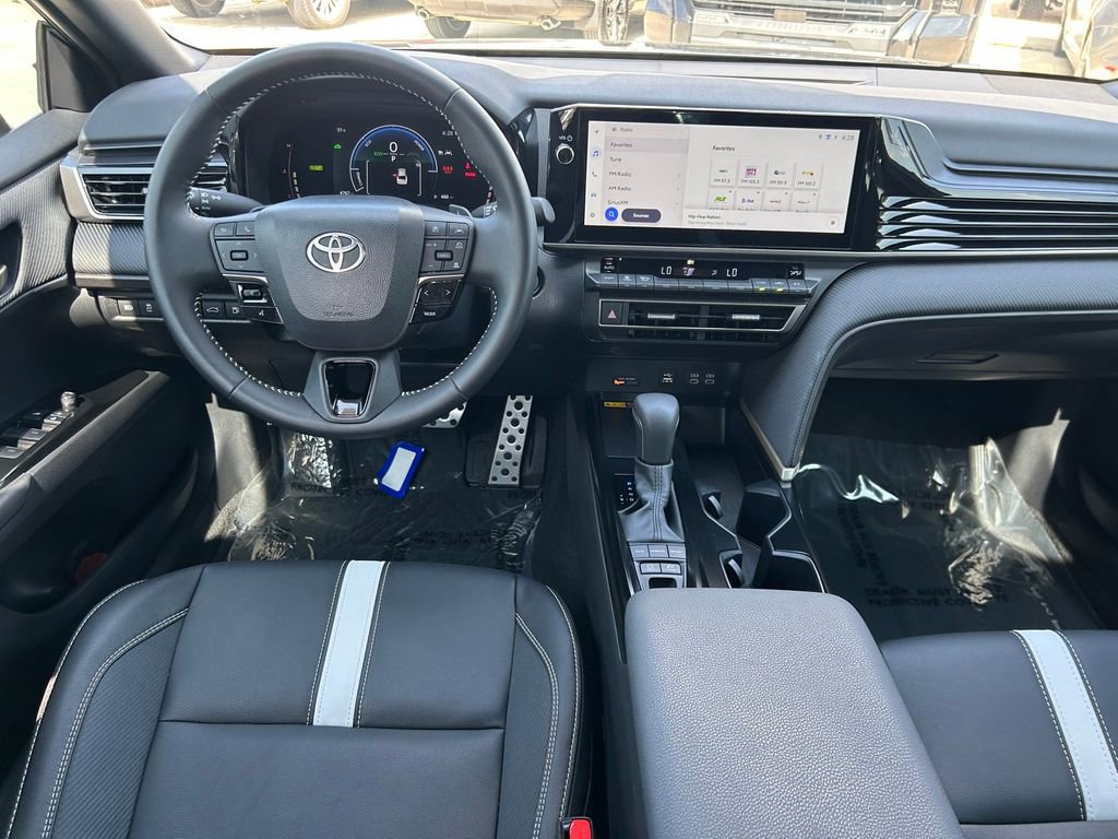 Used 2026 Toyota Camry SE w/ Multimedia Upgrade Package FWD image 17