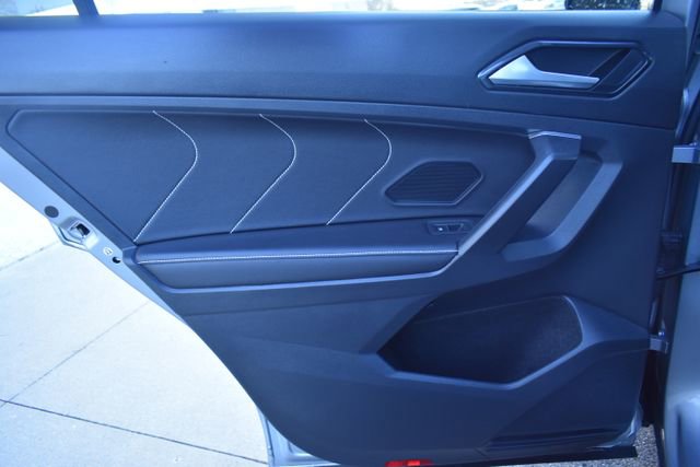 Used 2023 Volkswagen Tiguan SE R-Line image 36