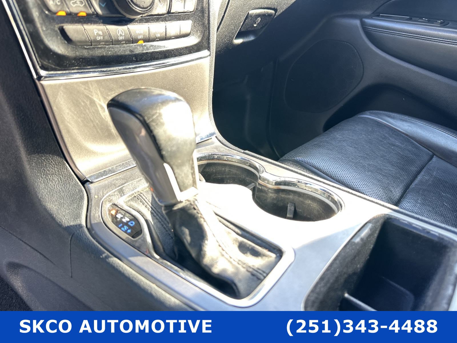 Used 2020 Jeep Grand Cherokee Limited w/ Luxury Group II image 23