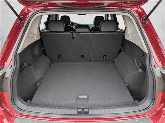 Used 2020 Volkswagen Tiguan SE image 6