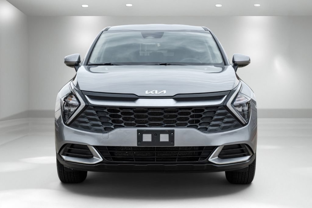 Used 2023 Kia Sportage LX AWD/4WD image 4
