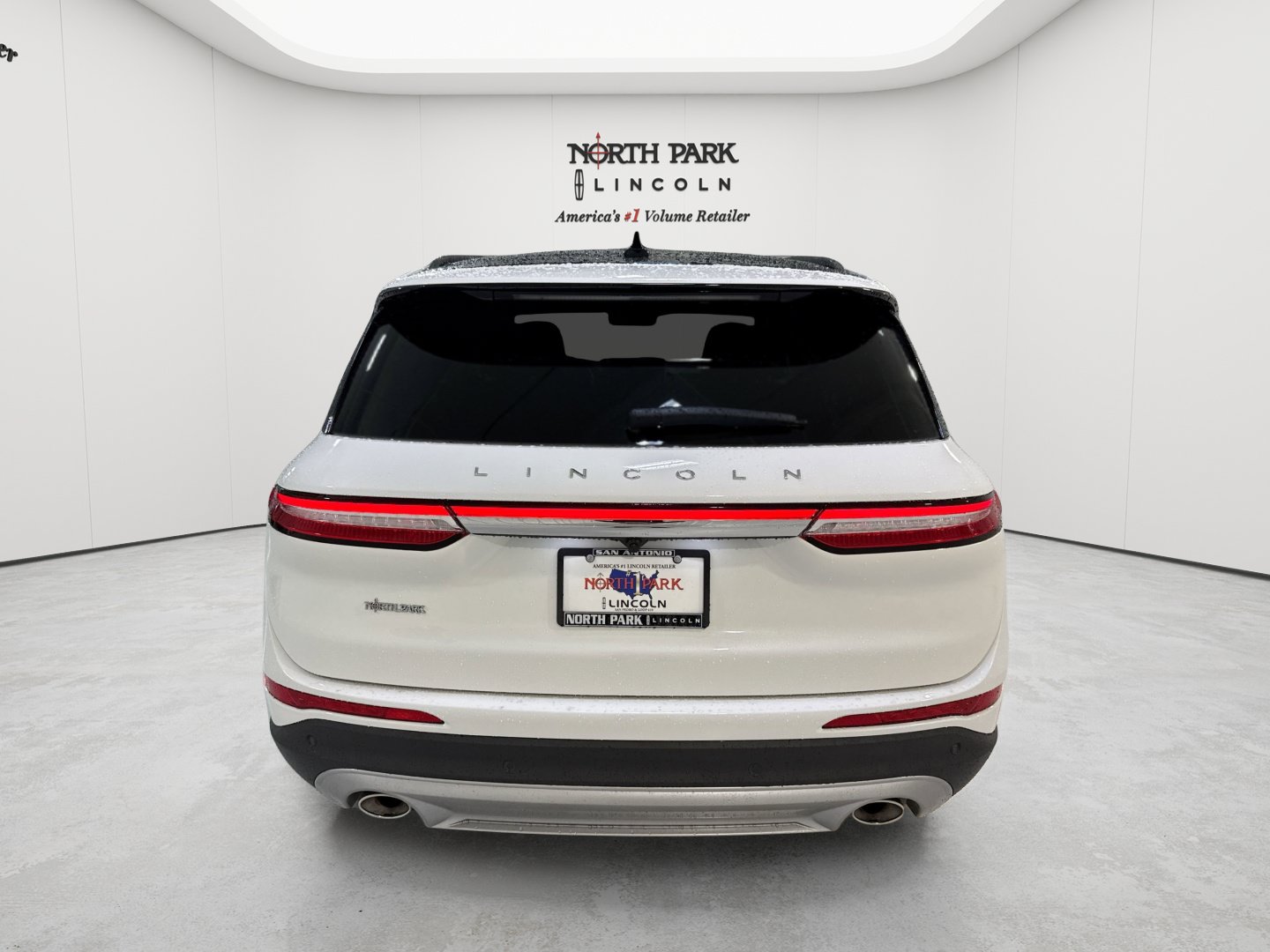 New 2026 Lincoln Corsair Reserve FWD image 27