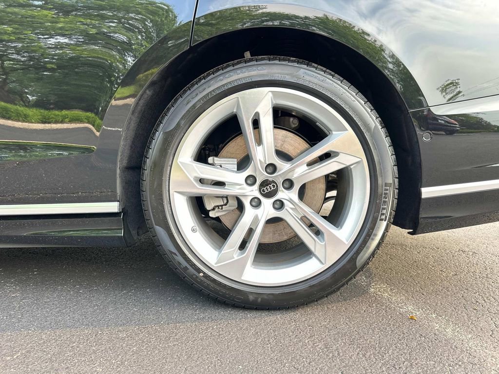 New 2025 Audi A8 L 3.0T image 10