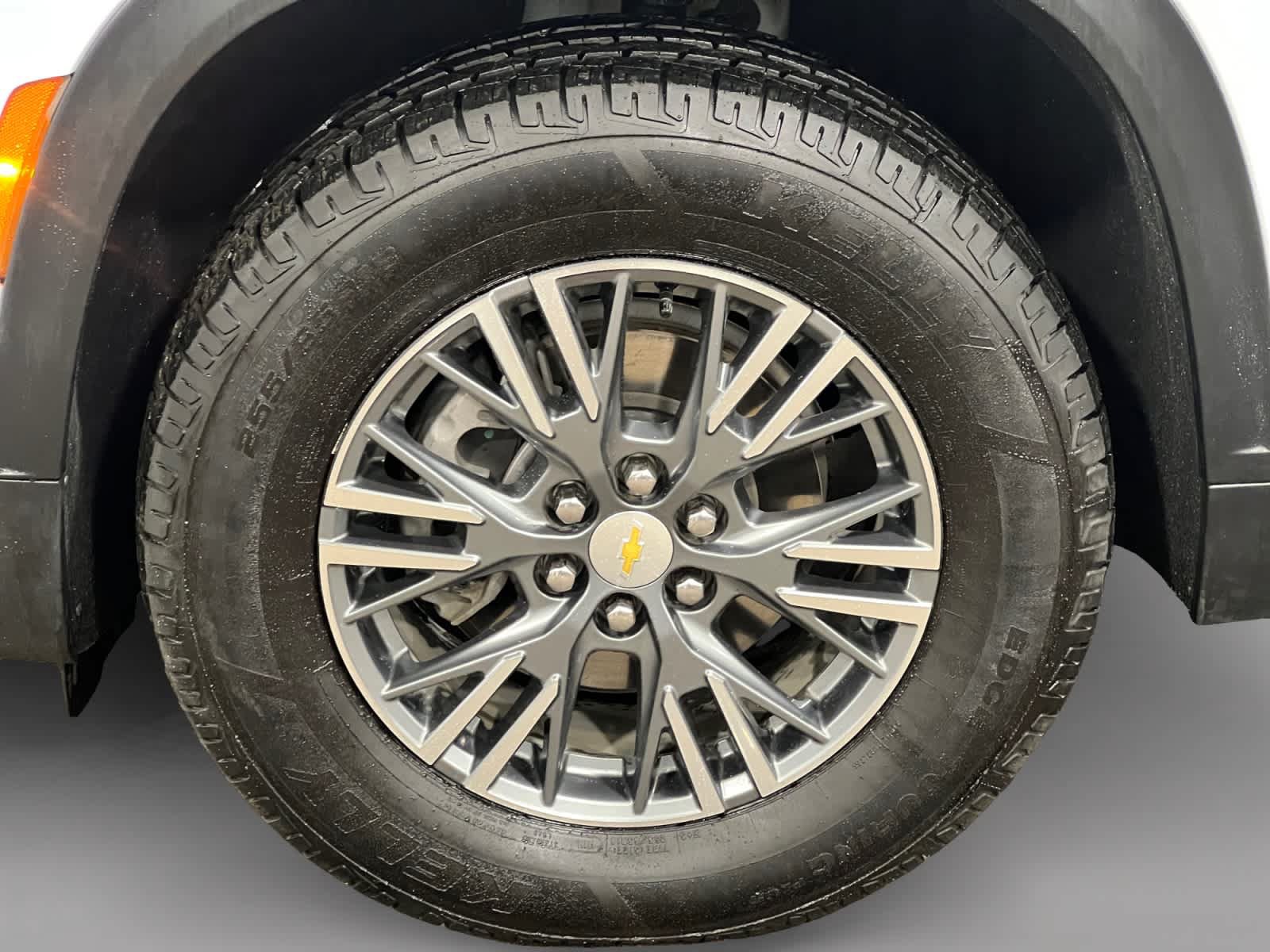 Used 2025 Chevrolet Traverse LT AWD/4WD image 19