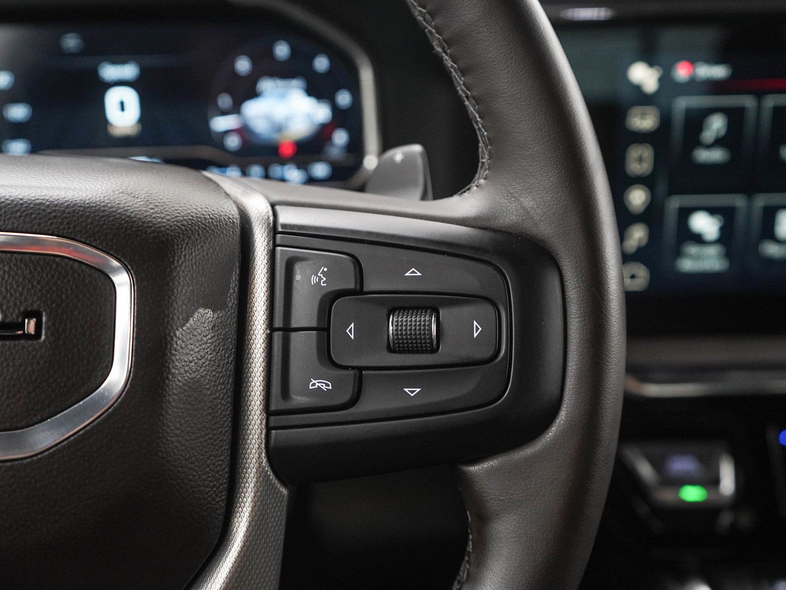 Used 2023 GMC Sierra 1500 Denali w/ Technology Package AWD/4WD image 26