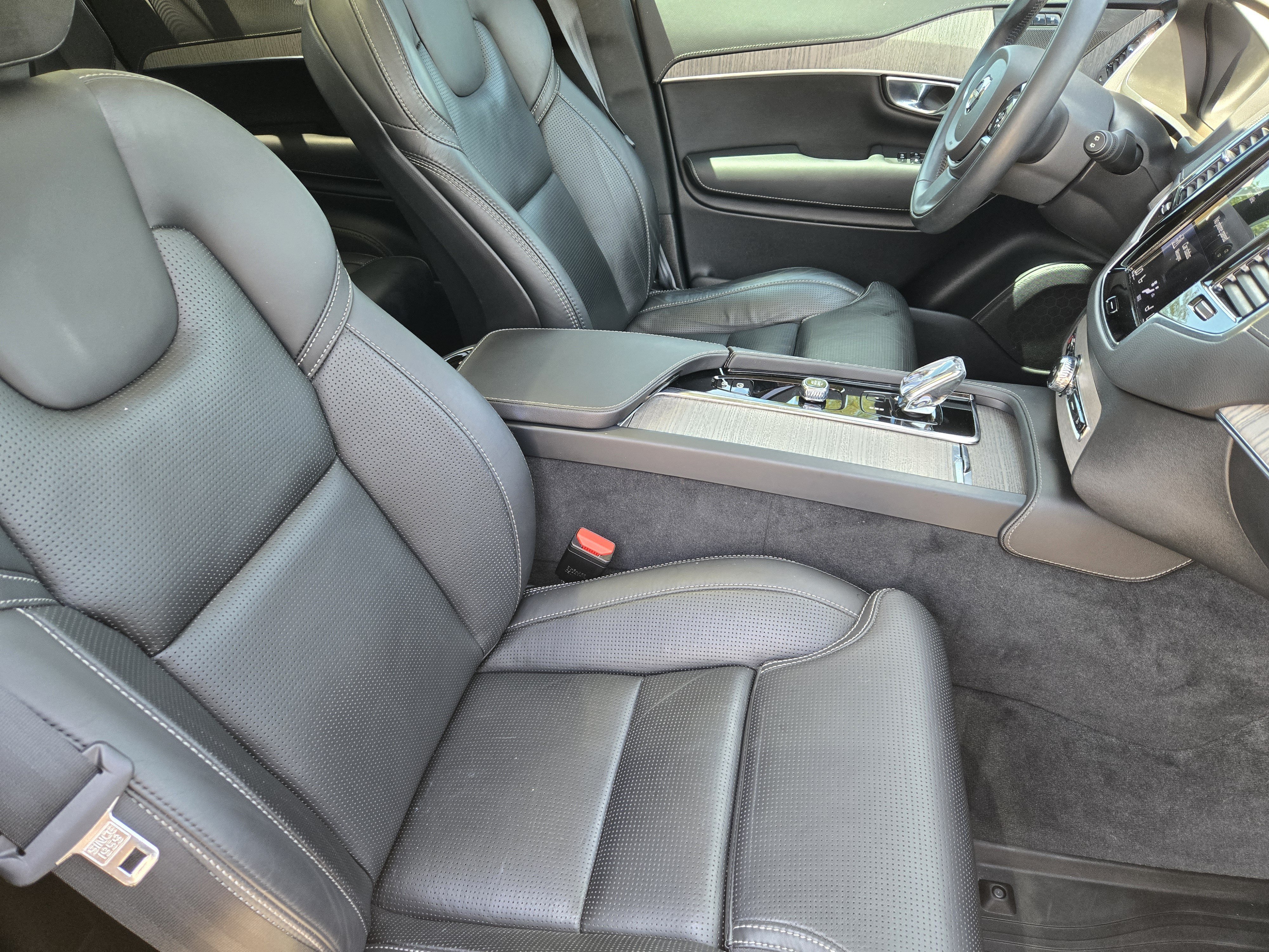 Used 2022 Volvo XC90 T8 Inscription AWD/4WD image 10