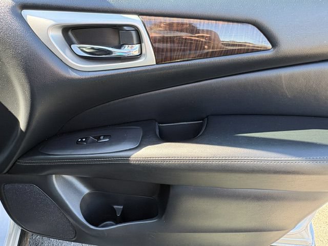 Used 2013 Nissan Pathfinder SL w/ SL Premium Pkg AWD/4WD image 21