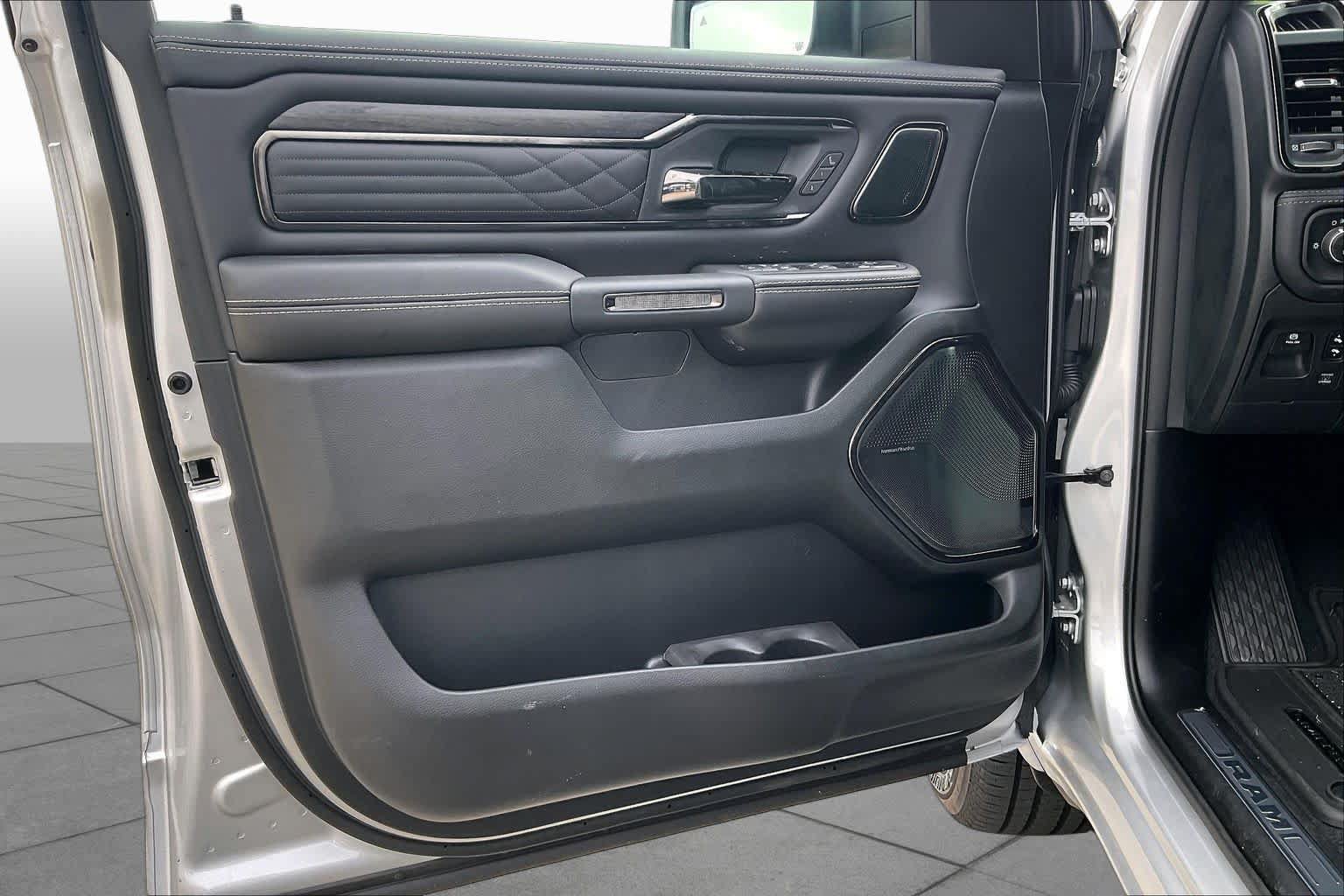 New 2027 RAM 1500 Limited AWD/4WD image 10