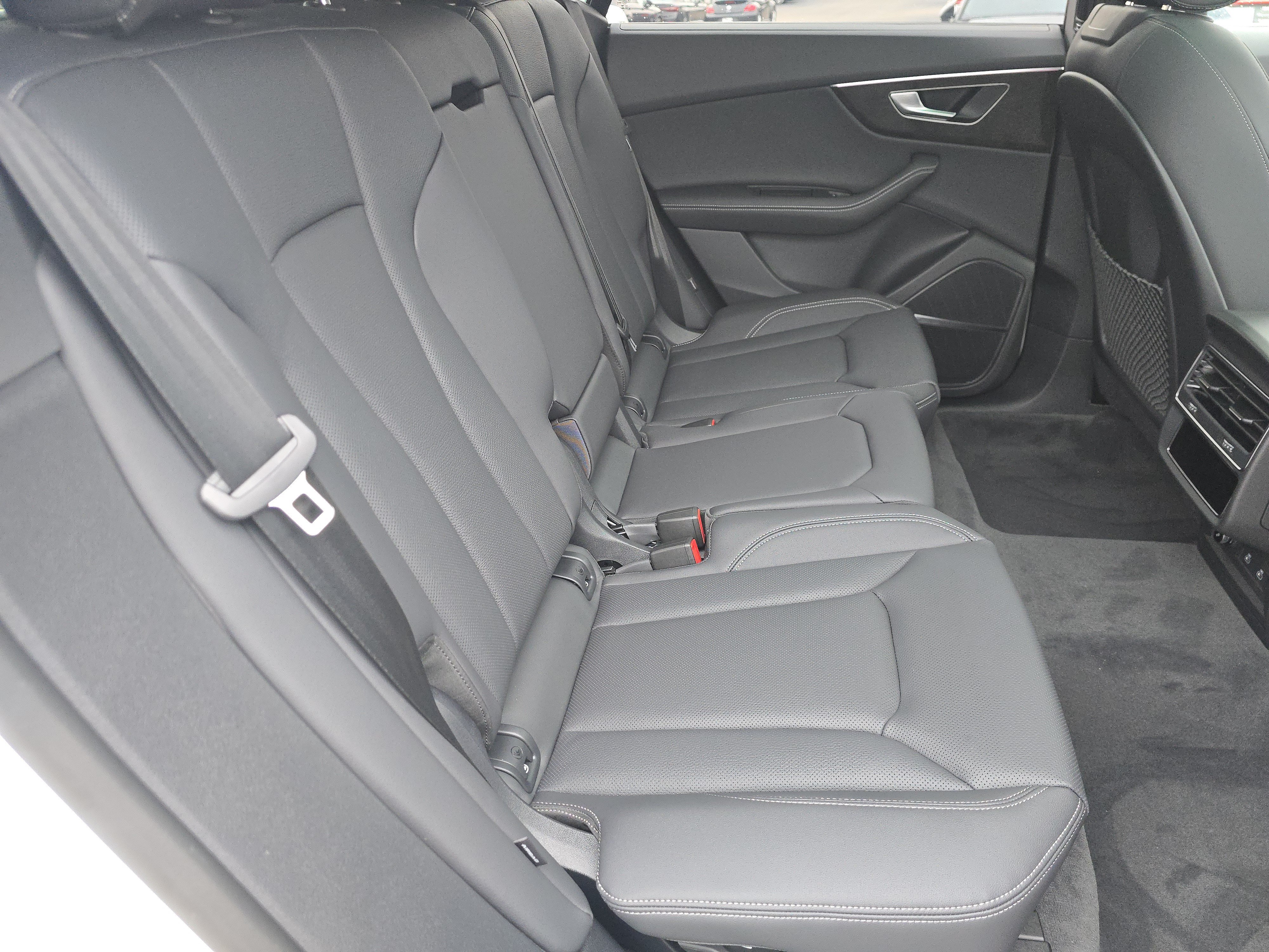 New 2027 Audi Q8 Premium Plus AWD/4WD image 17