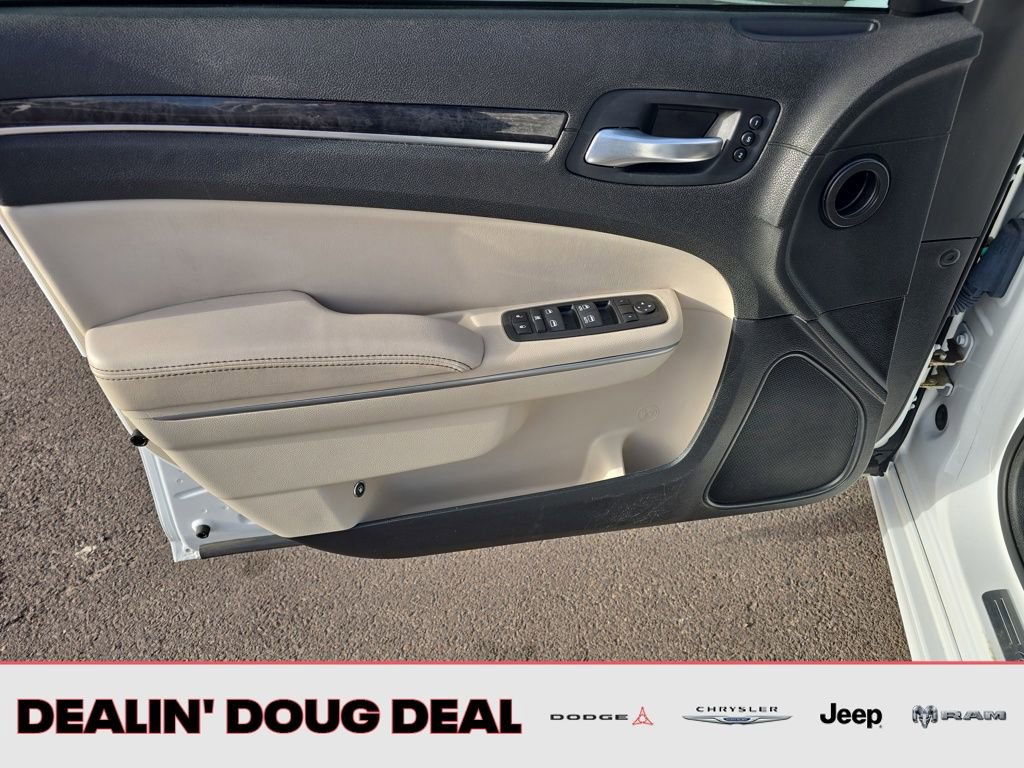 Used 2022 Chrysler 300 Touring L w/ Popular Equipment Group image 11
