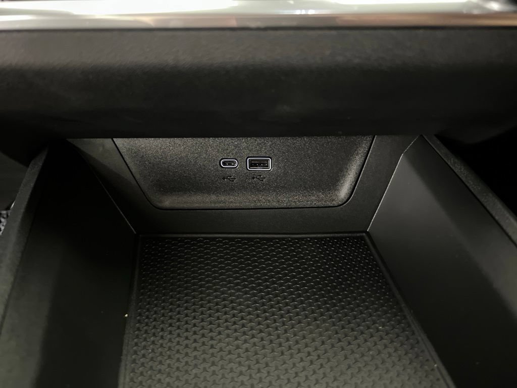 New 2027 Chevrolet Equinox RS w/ Convenience Package III AWD/4WD image 22