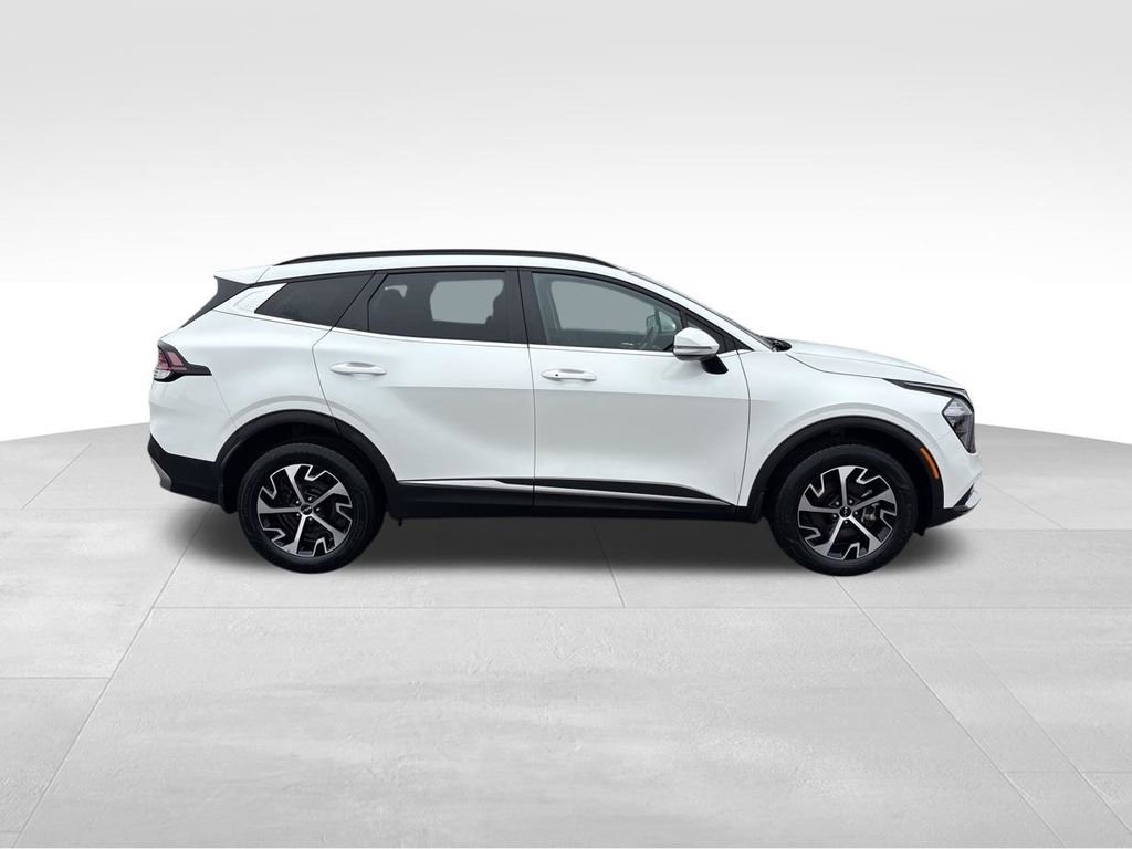 Used 2023 Kia Sportage EX w/ EX Premium Package image 6