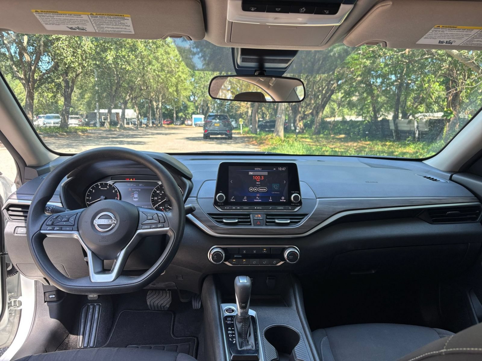 Used 2025 Nissan Altima 2.5 SV FWD image 28