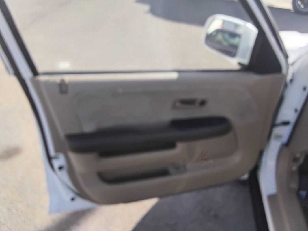 Used 2005 Honda CR-V EX image 9