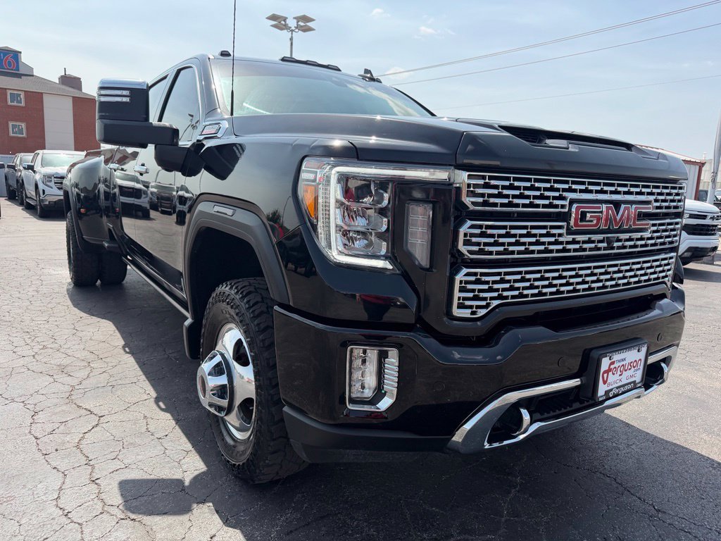 Used 2022 GMC Sierra 3500 Denali AWD/4WD image 5