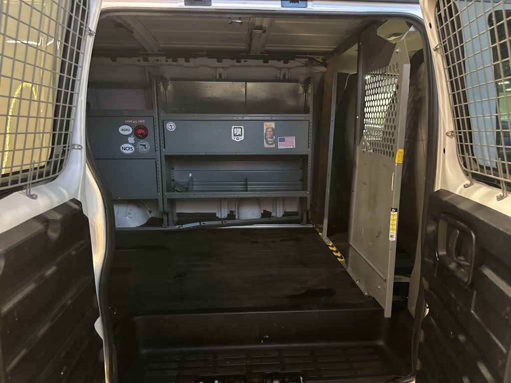 Used 2018 Chevrolet Express 2500 image 6