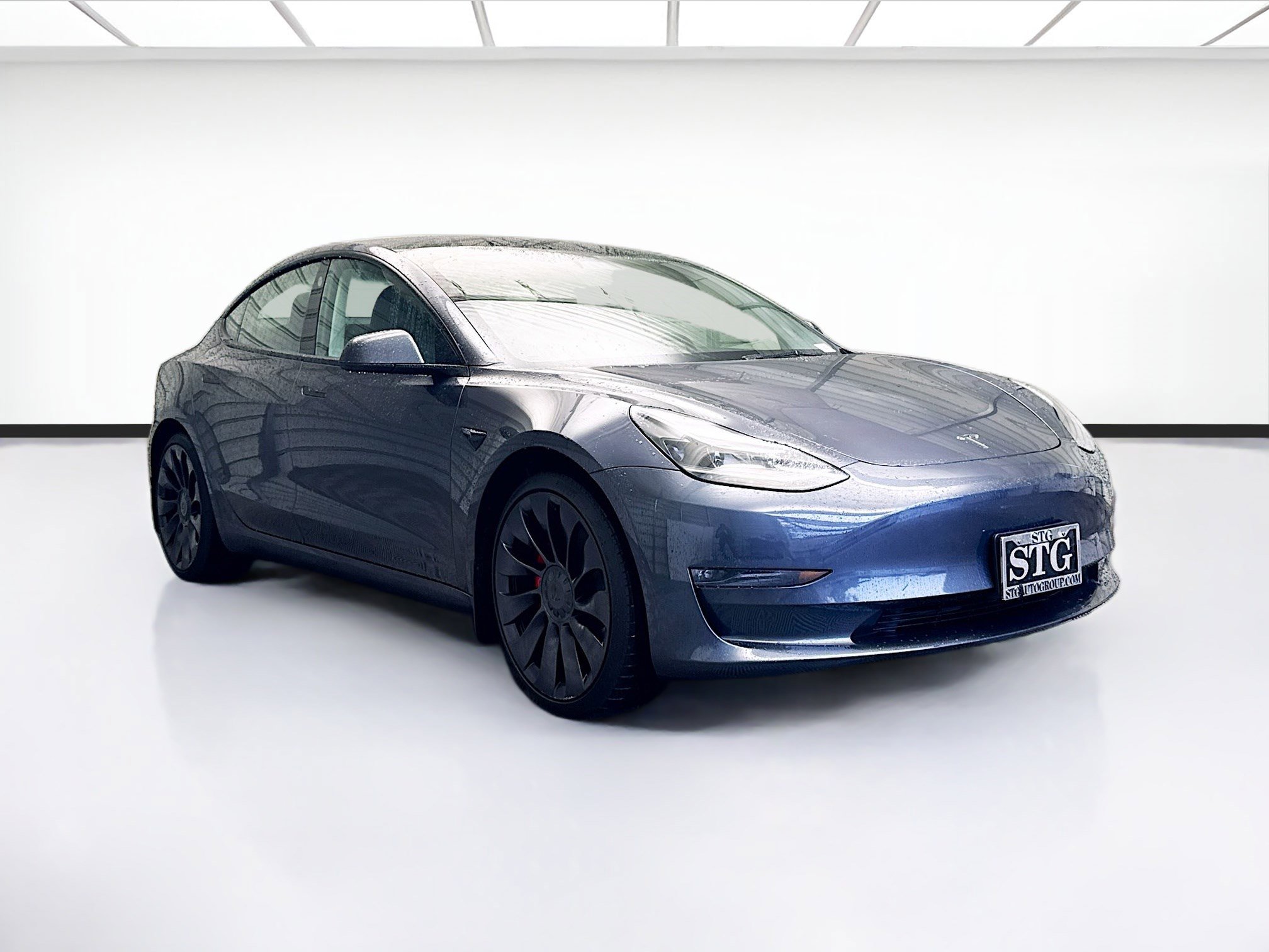 Used 2023 Tesla Model 3 Performance image 3
