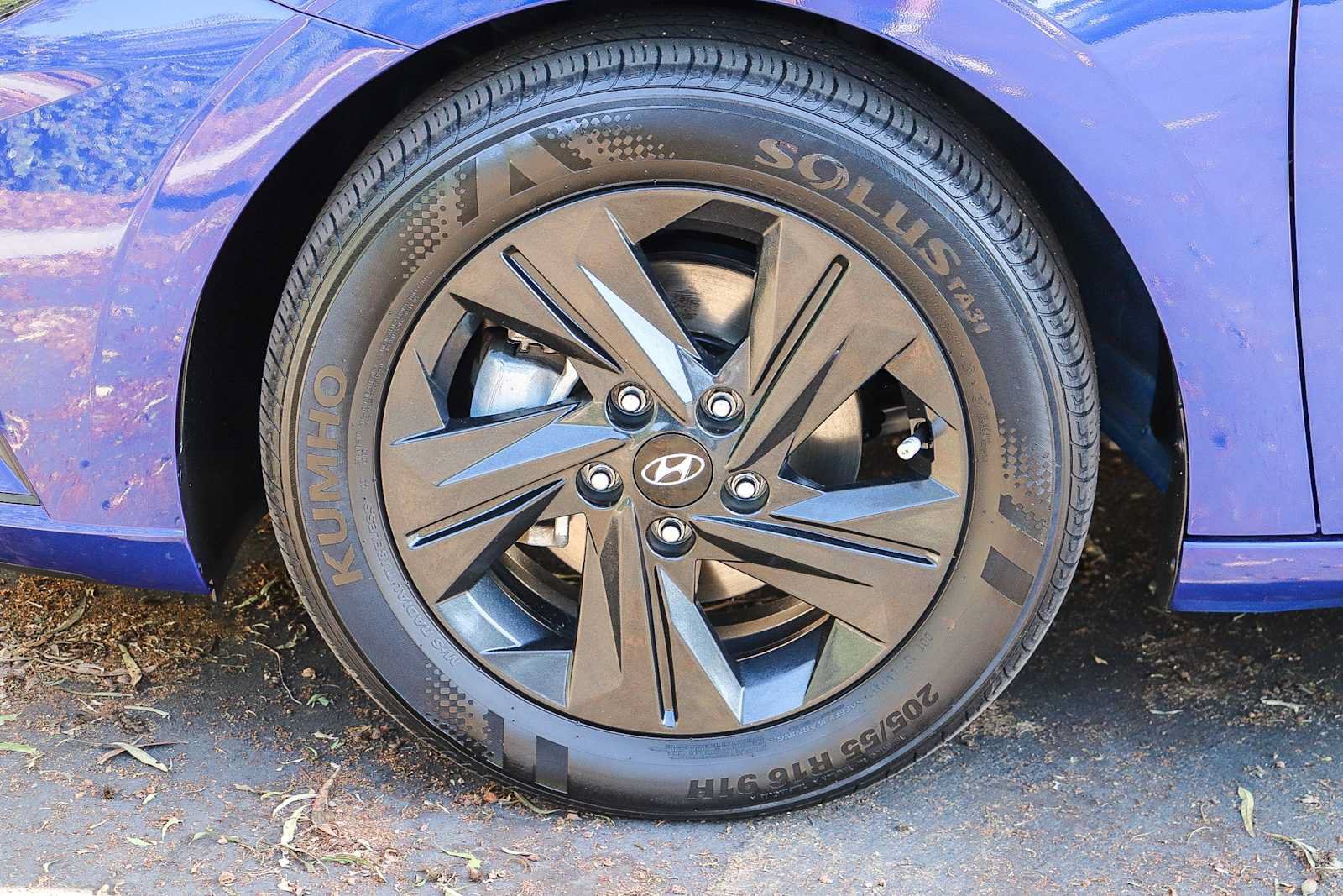 Used 2023 Hyundai Elantra Blue FWD image 12