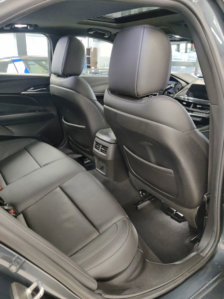 Used 2022 Cadillac CT4 Premium Luxury AWD/4WD image 17