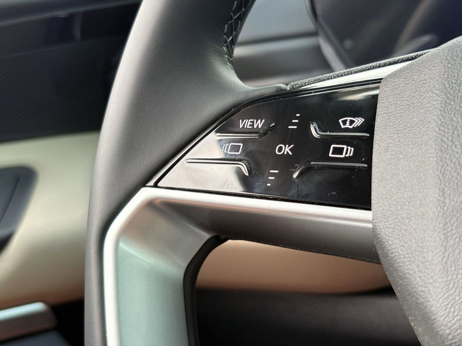 New 2025 Audi Q5 Prestige image 16