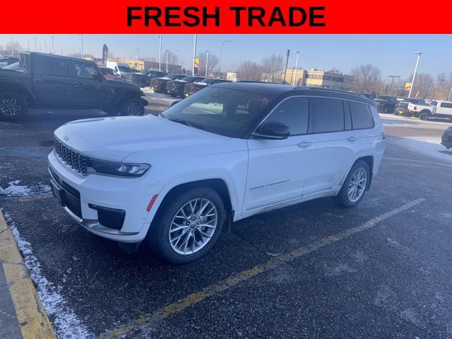 Used 2023 Jeep Grand Cherokee L Summit w/ MOPAR Finishing Package image 7