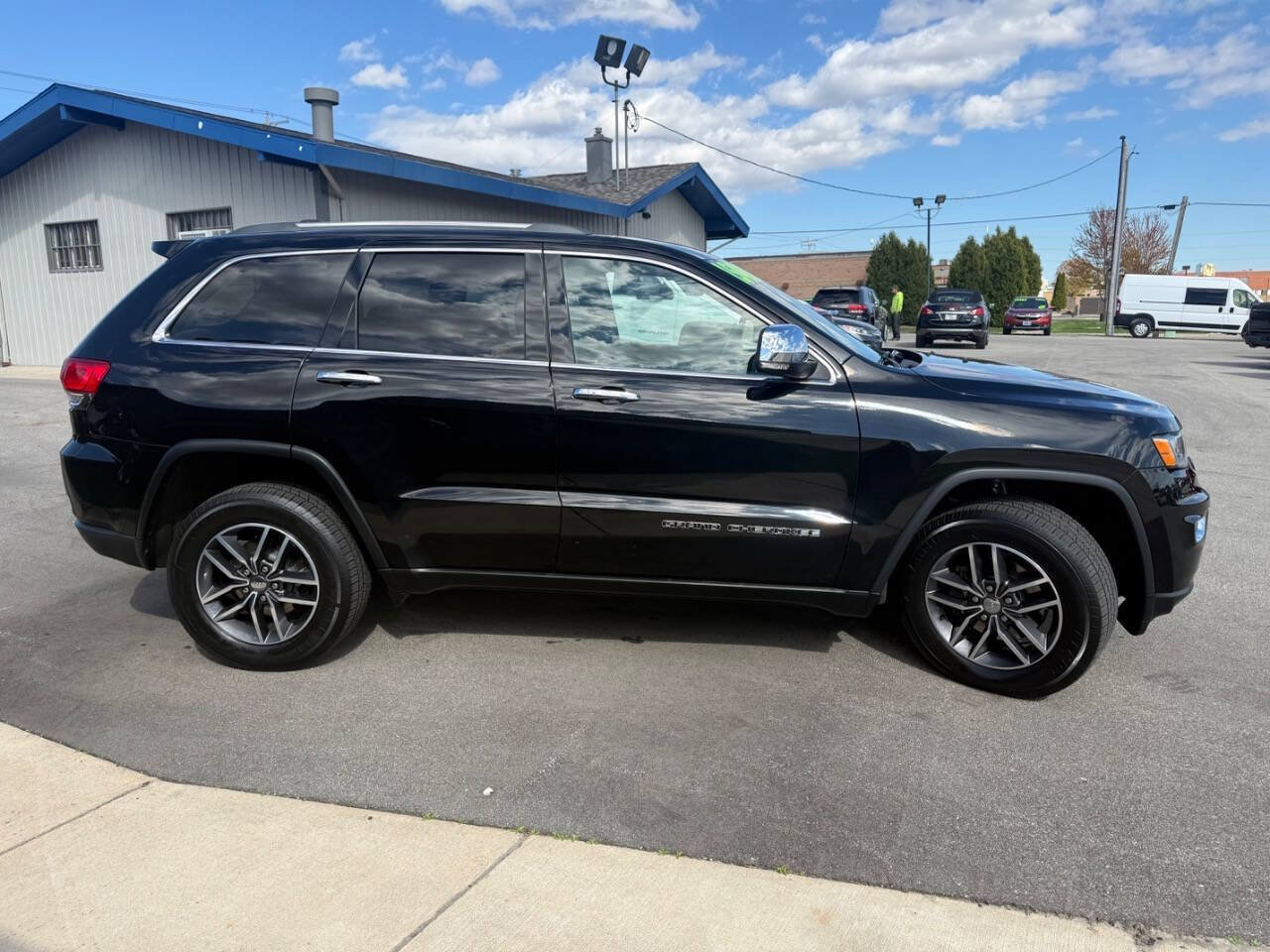 Used 2018 Jeep Grand Cherokee Limited AWD/4WD image 5