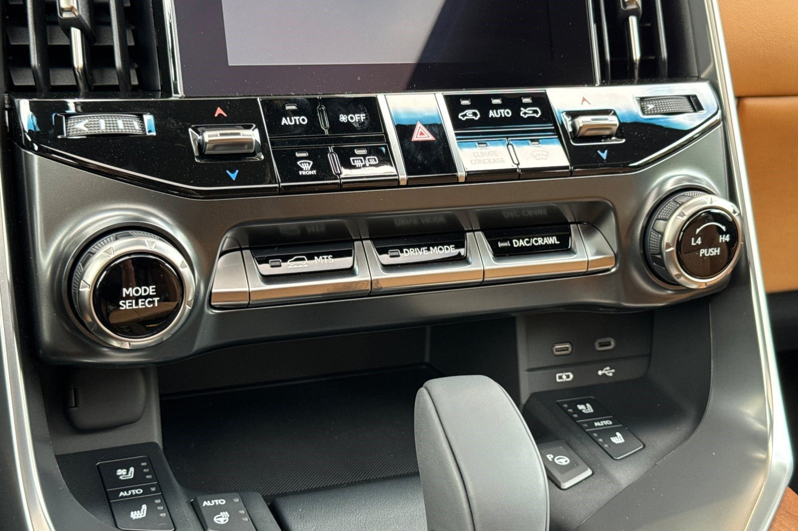 New 2026 Lexus LX 700h Luxury w/ Appearance Package AWD/4WD image 19