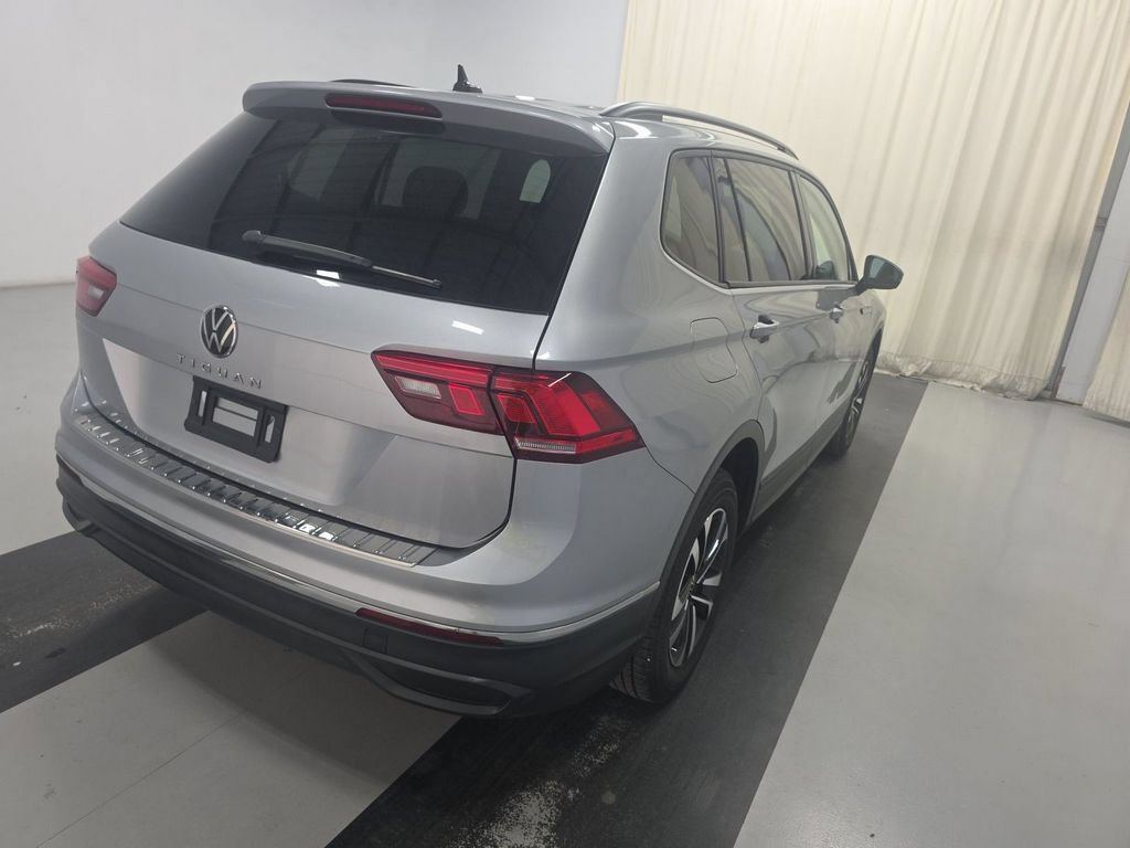 Used 2023 Volkswagen Tiguan S FWD image 5