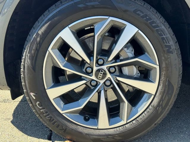 Certified 2023 Audi Q5 2.0T Premium w/ Convenience Package image 9