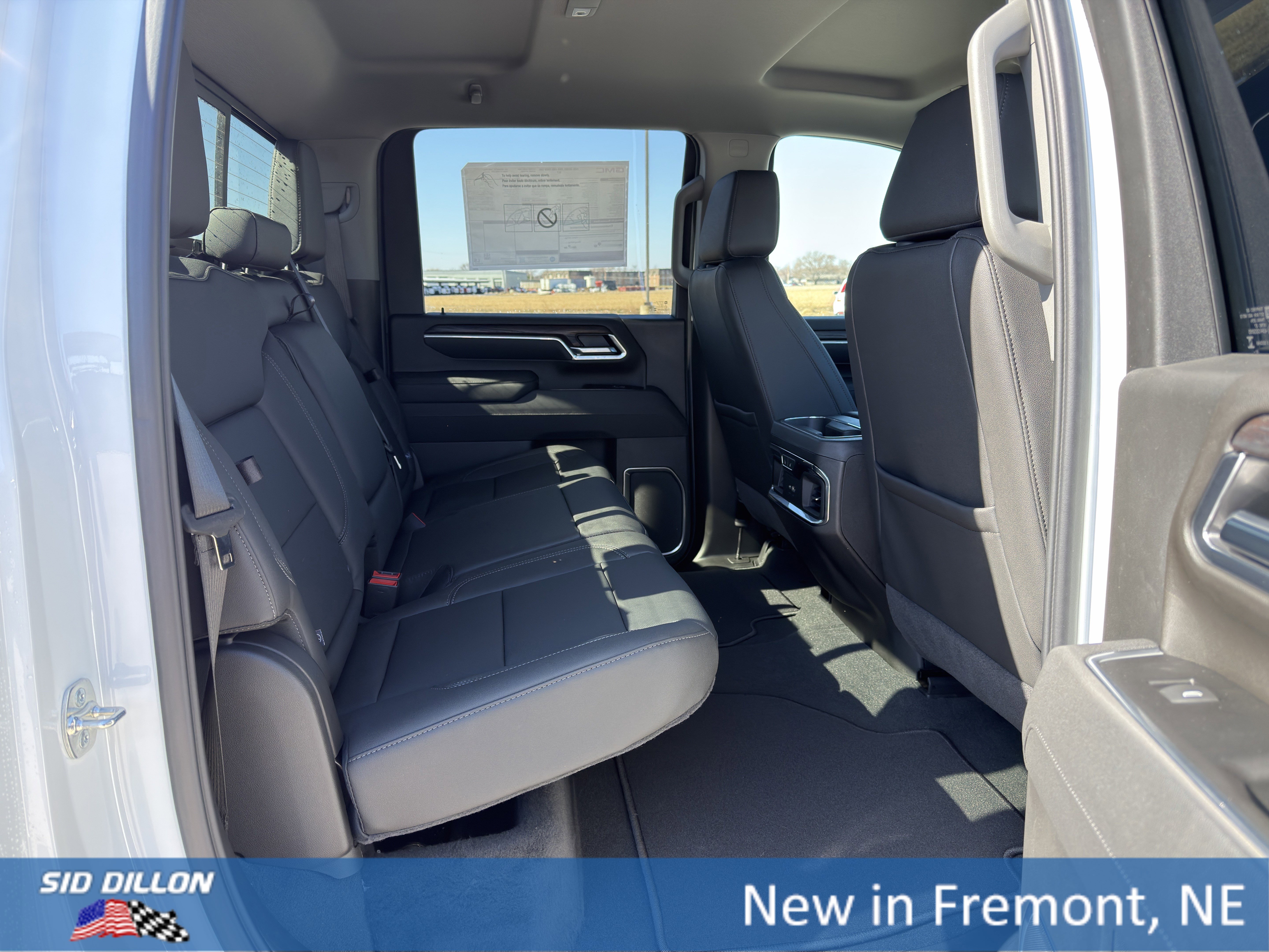 New 2026 GMC Sierra 3500 SLT w/ SLT Premium Package image 17