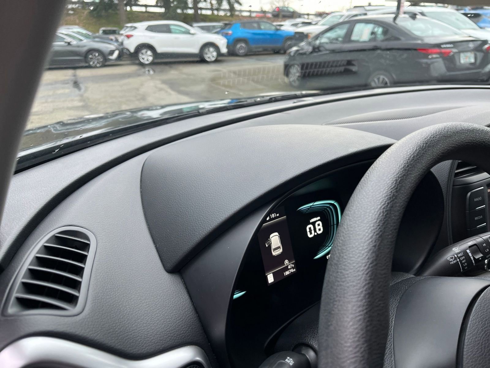 Used 2025 Kia Soul LX w/ LX Technology Package image 34