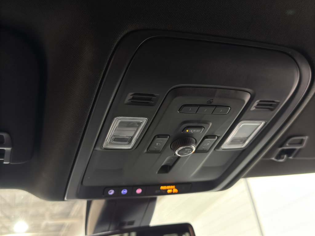 Used 2022 GMC Yukon XL Denali w/ Max Trailering Package image 37