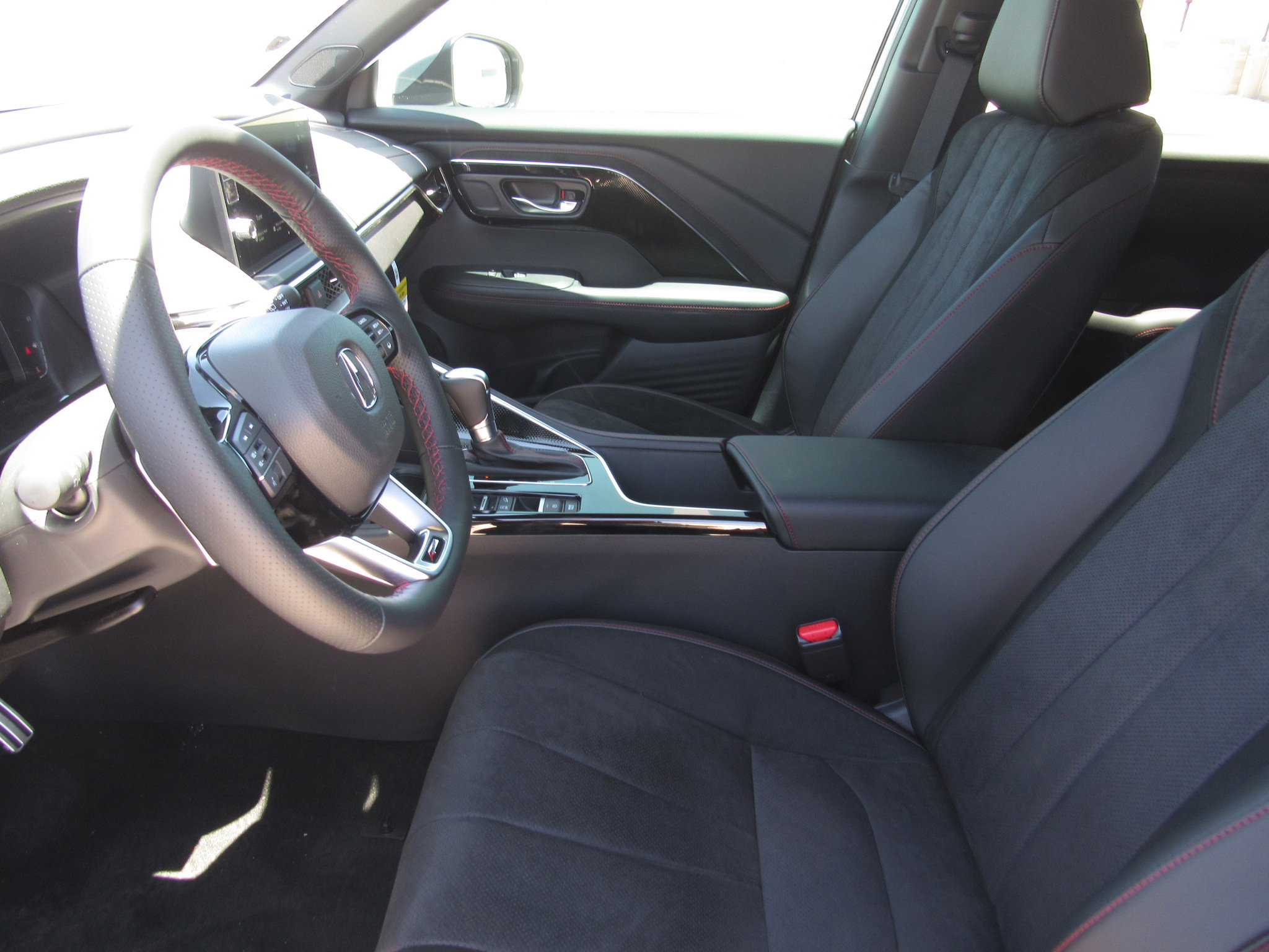 Certified 2025 Acura ADX A-Spec image 17