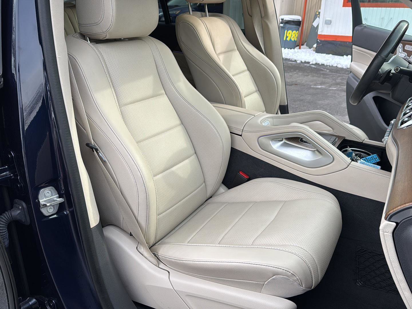 Used 2020 Mercedes-Benz GLE 350 4MATIC w/ 3rd Row Seat Package image 45