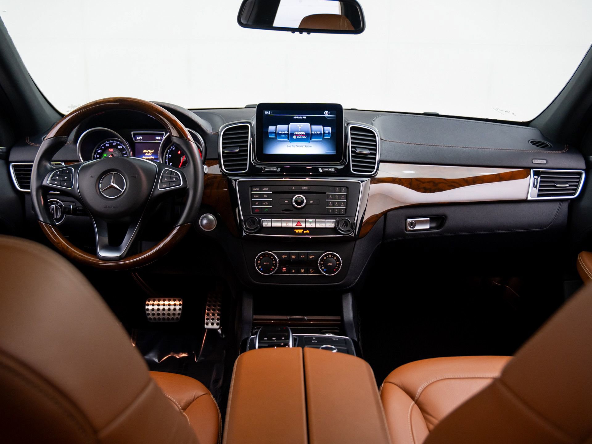 Used 2017 Mercedes-Benz GLE 400 4MATIC image 10