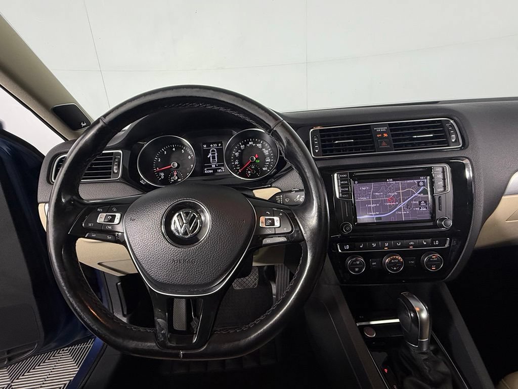 Used 2018 Volkswagen Jetta SEL FWD image 13