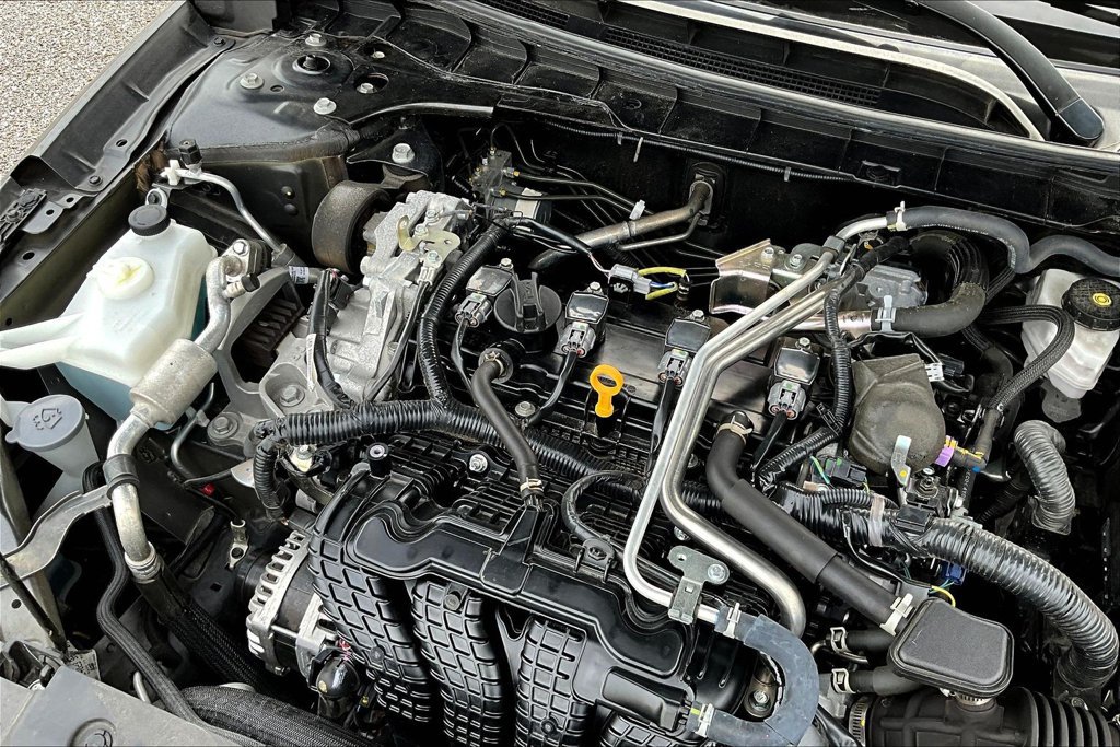 Used 2025 Nissan Altima 2.5 SV FWD image 30