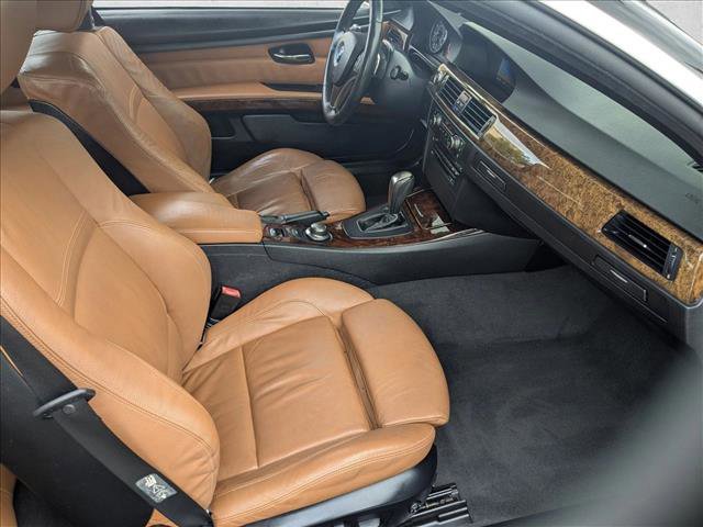 Used 2008 BMW 335i Convertible image 20