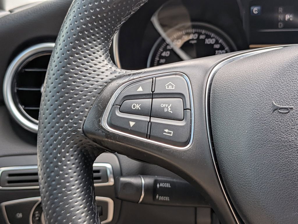 Used 2016 Mercedes-Benz C 300 Sedan image 24