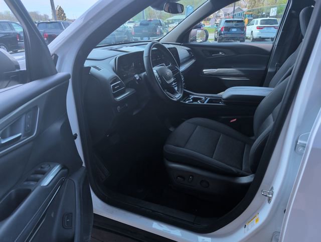 Certified 2024 Chevrolet Traverse LT image 11