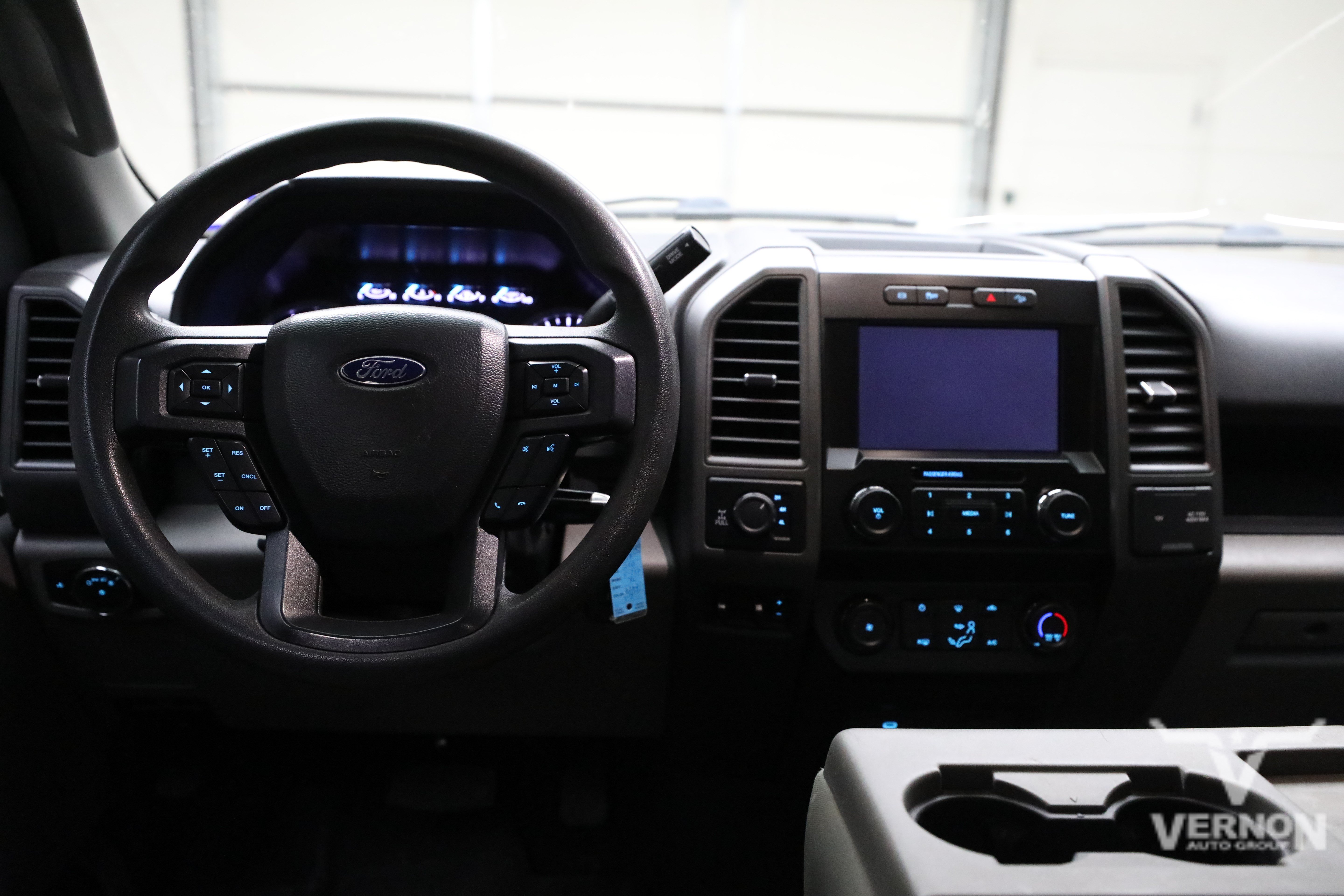 Used 2022 Ford F250 XL w/ STX Appearance Package AWD/4WD image 8