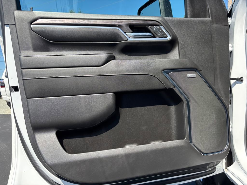 Used 2024 Chevrolet Silverado 2500 LTZ w/ LTZ Convenience Package image 23