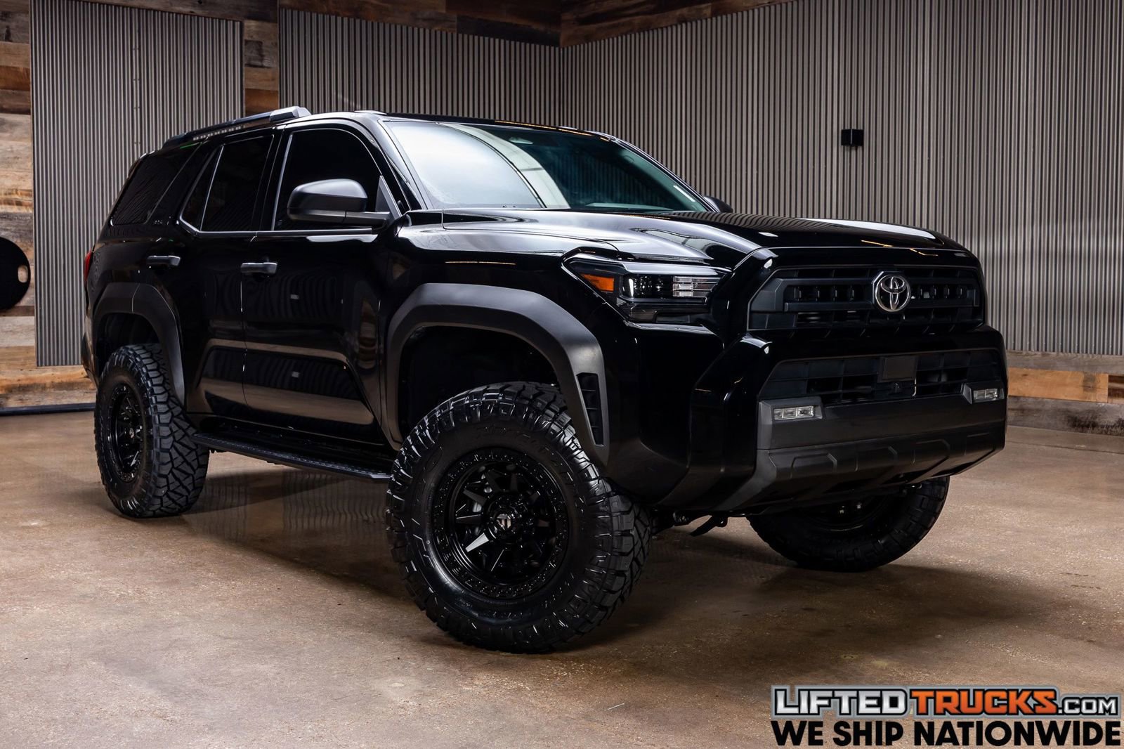 Used 2025 Toyota 4Runner SR5 AWD/4WD image 1