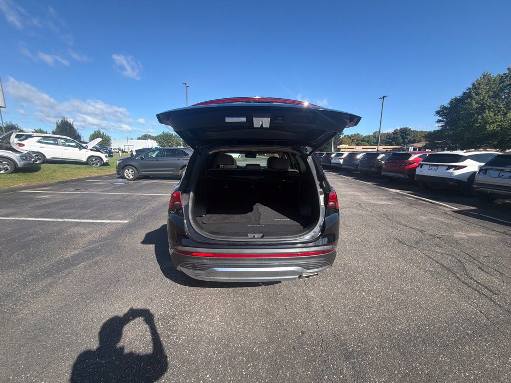 Used 2023 Hyundai Santa Fe SEL w/ Premium Package AWD/4WD image 25